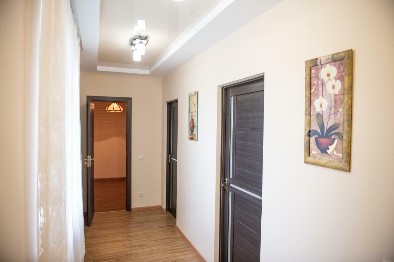 Затишна оселя Apartment Mizhhirya  Екстериор снимка
